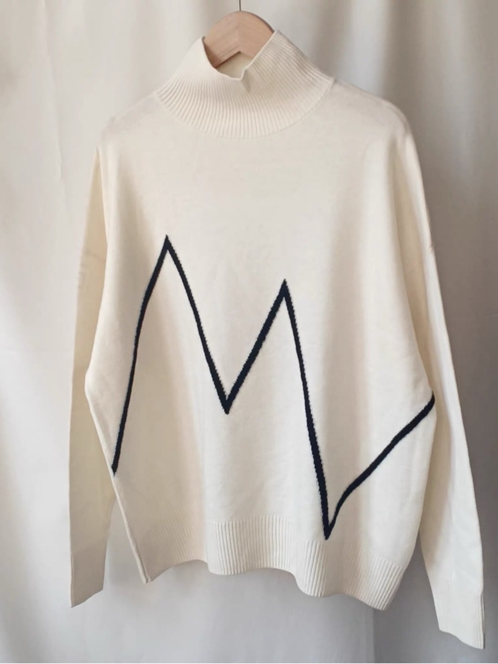 Cream Turtleneck wool Sweater with Black Zigzag Detail new- low price!